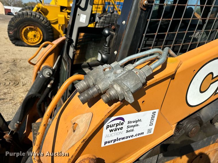 image for item DT2059 2018 Case SV280 skid steer loader