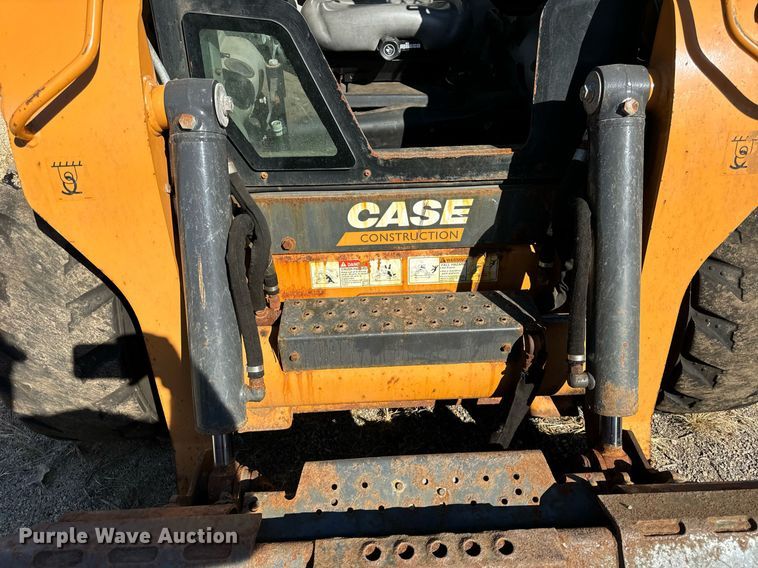 image for item DT2059 2018 Case SV280 skid steer loader