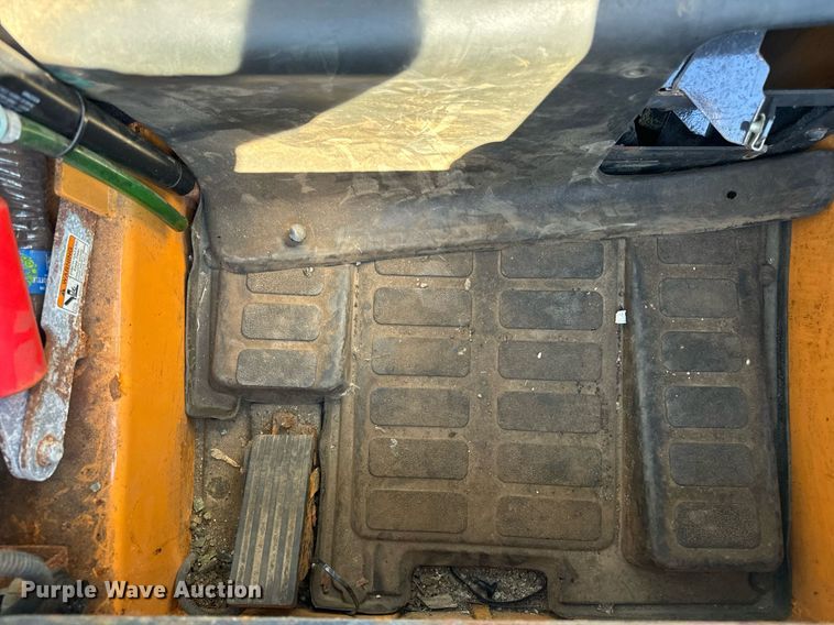 image for item DT2059 2018 Case SV280 skid steer loader