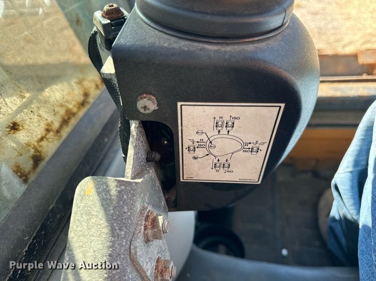 image for item DT2059 2018 Case SV280 skid steer loader