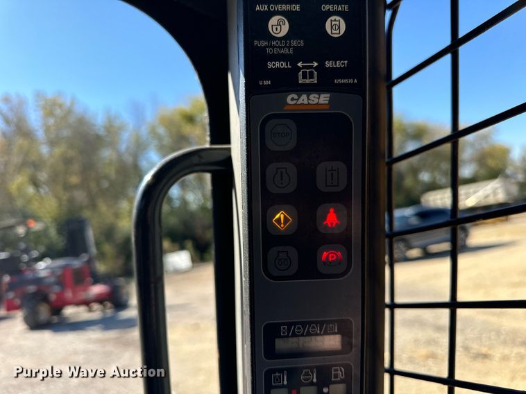 image for item DT2059 2018 Case SV280 skid steer loader