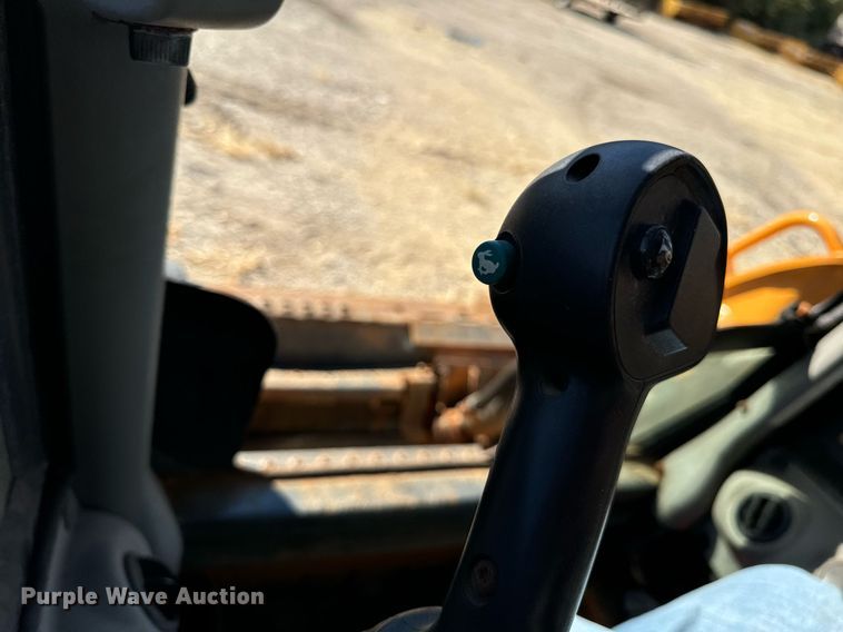 image for item DT2059 2018 Case SV280 skid steer loader