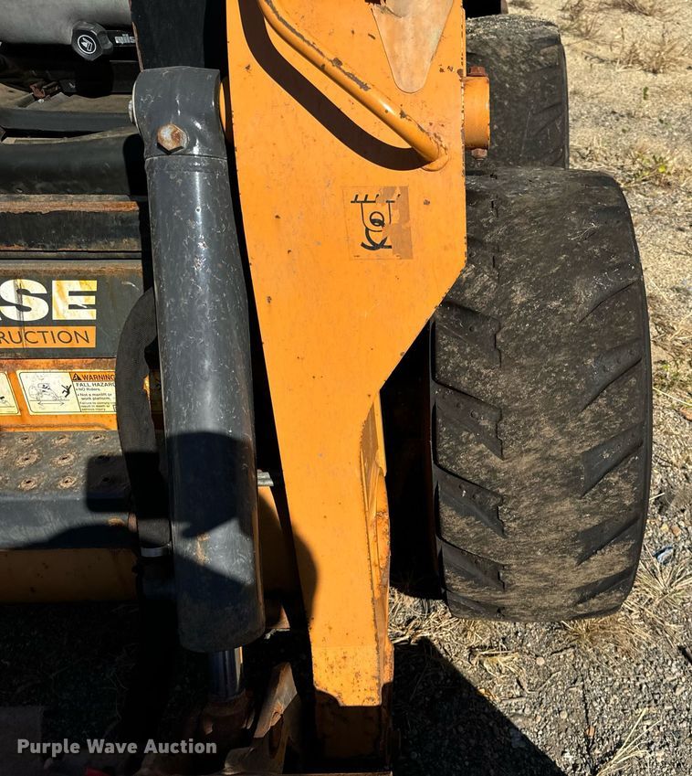 image for item DT2059 2018 Case SV280 skid steer loader