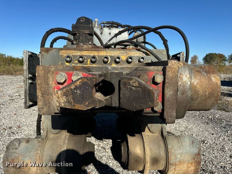 image for item DT2094 2017 Jinnings  SCV100 pile driver 