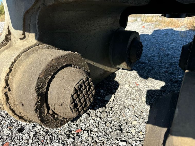 image for item DT2094 2017 Jinnings  SCV100 pile driver 