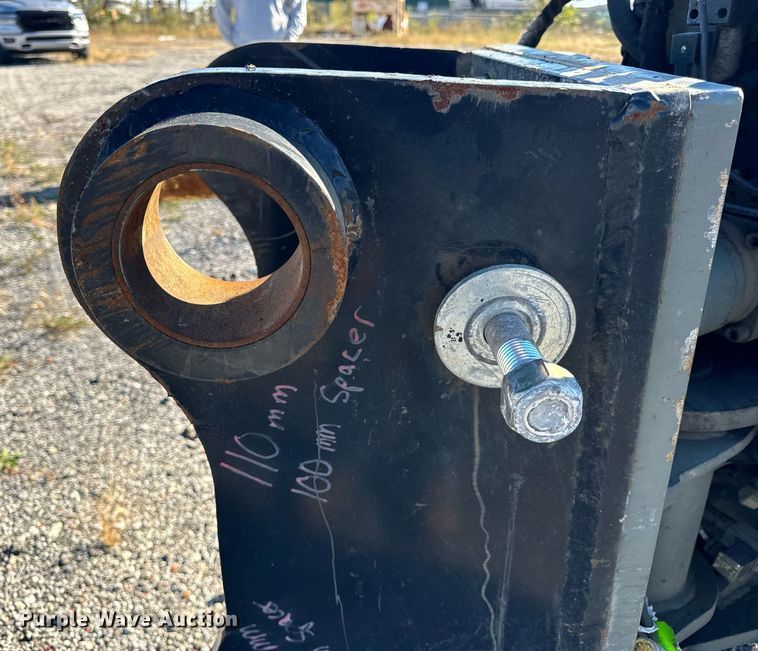 image for item DT2094 2017 Jinnings  SCV100 pile driver 