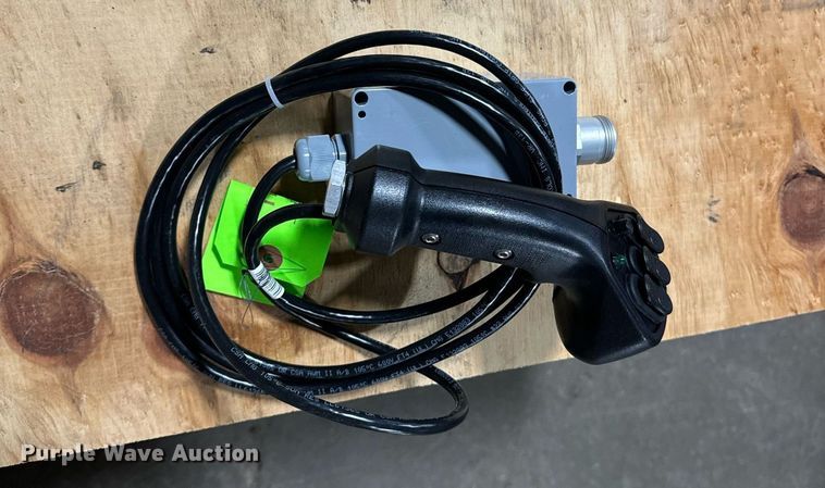 image for item DT2094 2017 Jinnings  SCV100 pile driver 