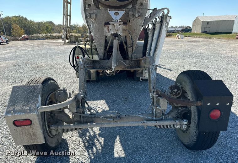 image for item DT2096 1999 Mack  RD690S ready mix truck