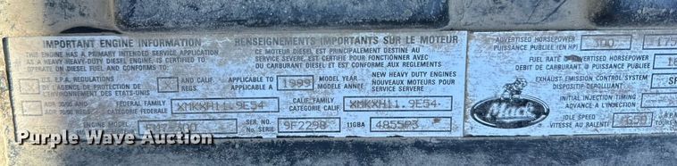 image for item DT2096 1999 Mack  RD690S ready mix truck