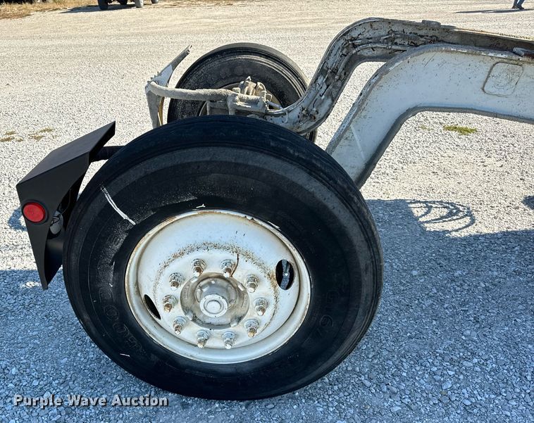 image for item DT2096 1999 Mack  RD690S ready mix truck