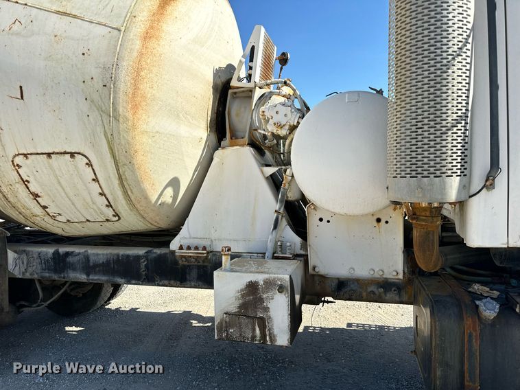 image for item DT2097 1999 Sterling  L-Line ready mix truck