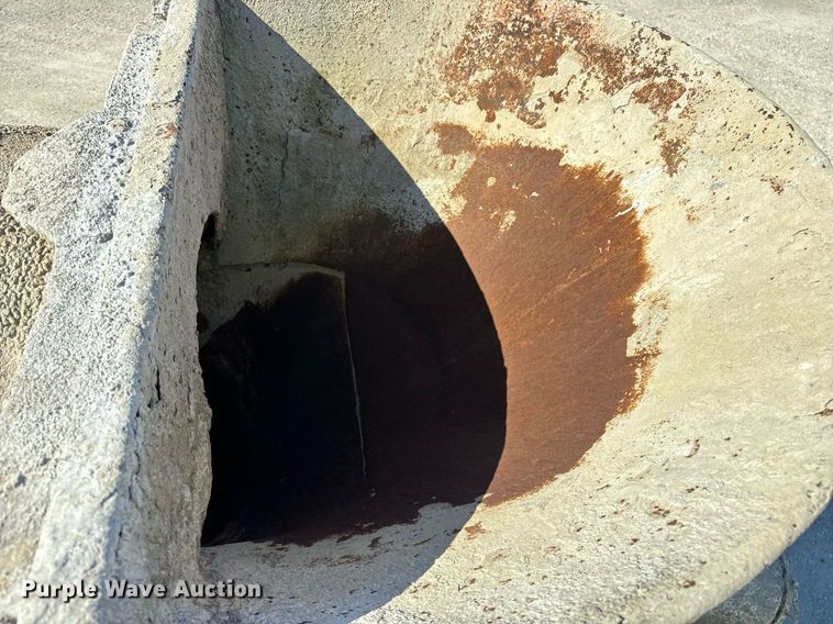 image for item DT2097 1999 Sterling  L-Line ready mix truck