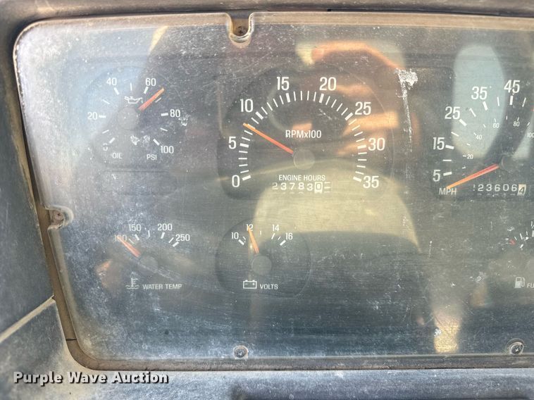 image for item DT2097 1999 Sterling  L-Line ready mix truck