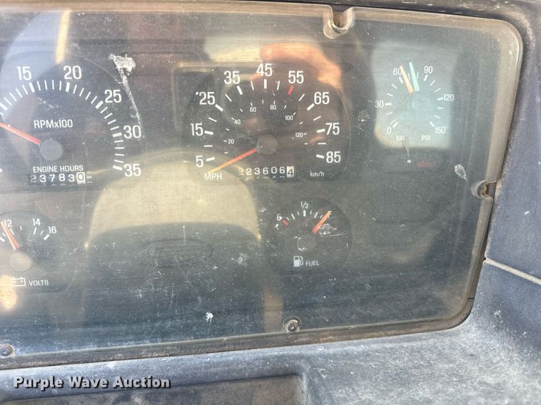 image for item DT2097 1999 Sterling  L-Line ready mix truck