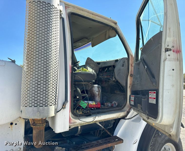 image for item DT2097 1999 Sterling  L-Line ready mix truck