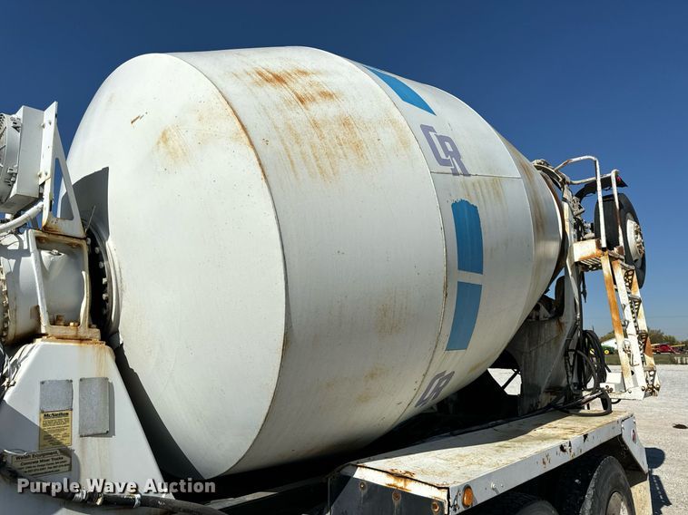 image for item DT2098 1995 Mack  RD690S  ready mix truck