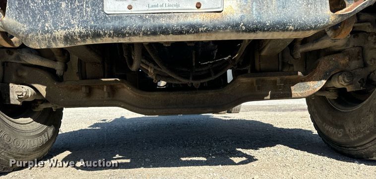 image for item DT2098 1995 Mack  RD690S  ready mix truck