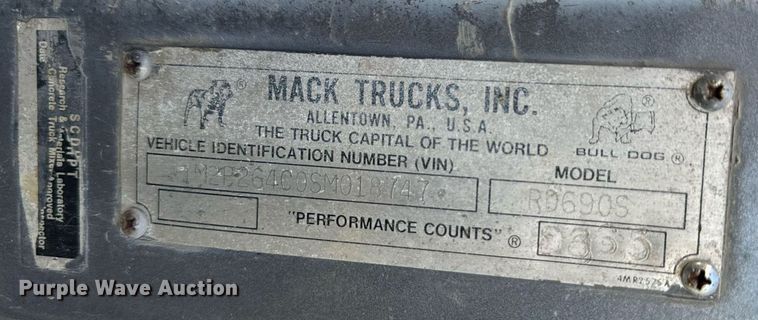 image for item DT2098 1995 Mack  RD690S  ready mix truck