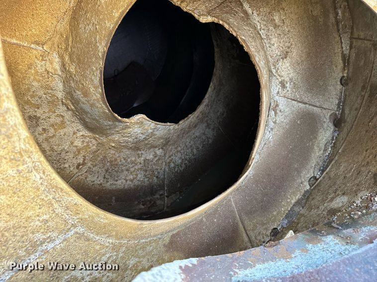 image for item DT2099 1999 Mack  RD690S ready mix truck