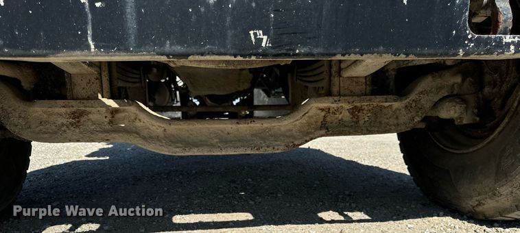 image for item DT2099 1999 Mack  RD690S ready mix truck