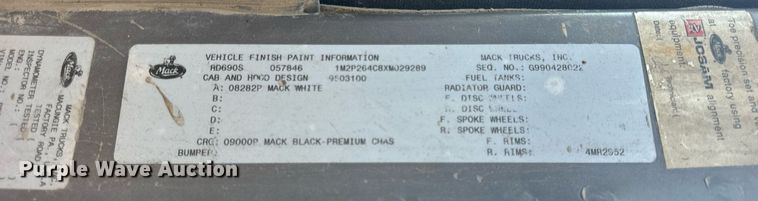 image for item DT2099 1999 Mack  RD690S ready mix truck