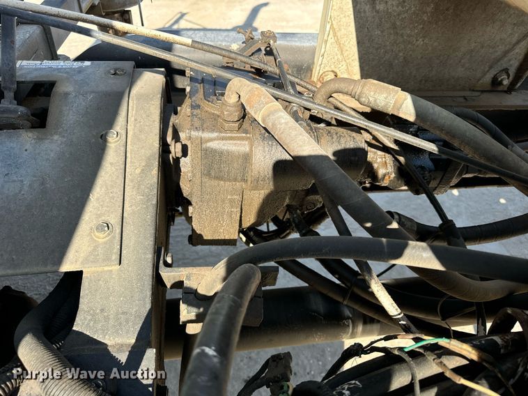 image for item DT2100 1998 Mack  RD690S ready mix truck