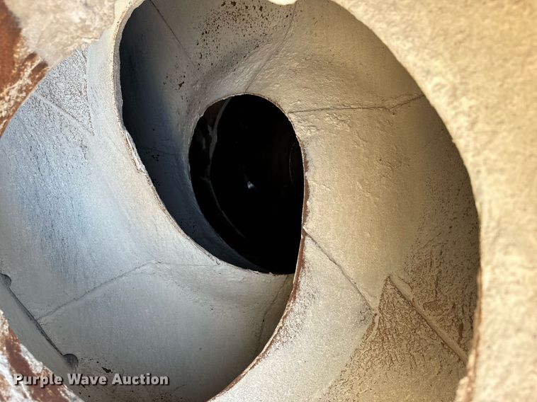 image for item DT2100 1998 Mack  RD690S ready mix truck