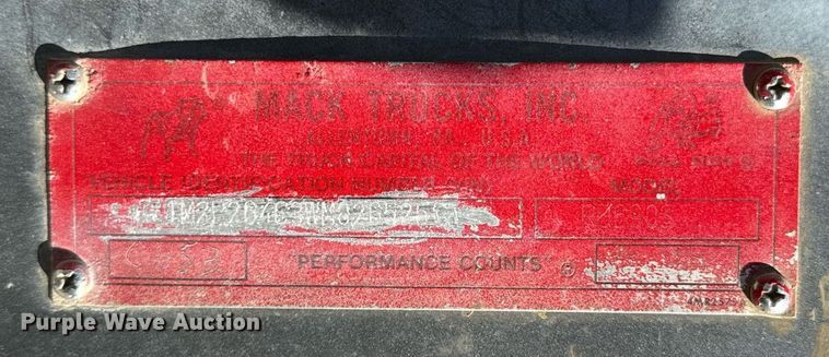 image for item DT2100 1998 Mack  RD690S ready mix truck