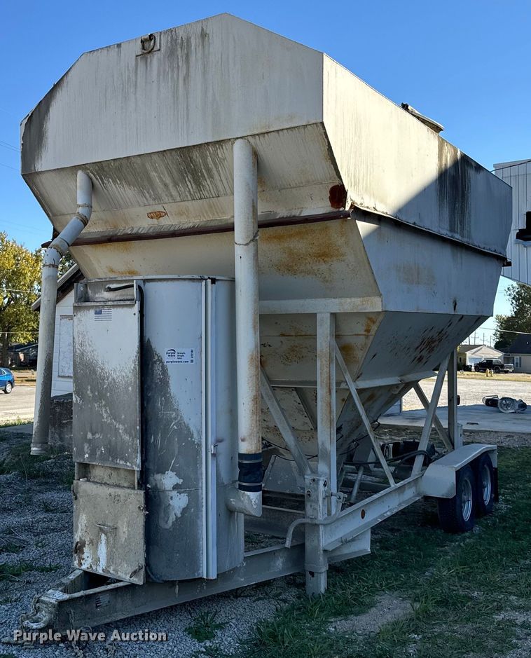 image for item DT2102 2008 Cementech  ST-TRLR concrete silo