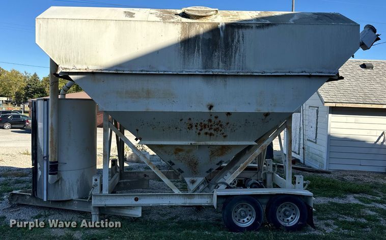 image for item DT2102 2008 Cementech  ST-TRLR concrete silo