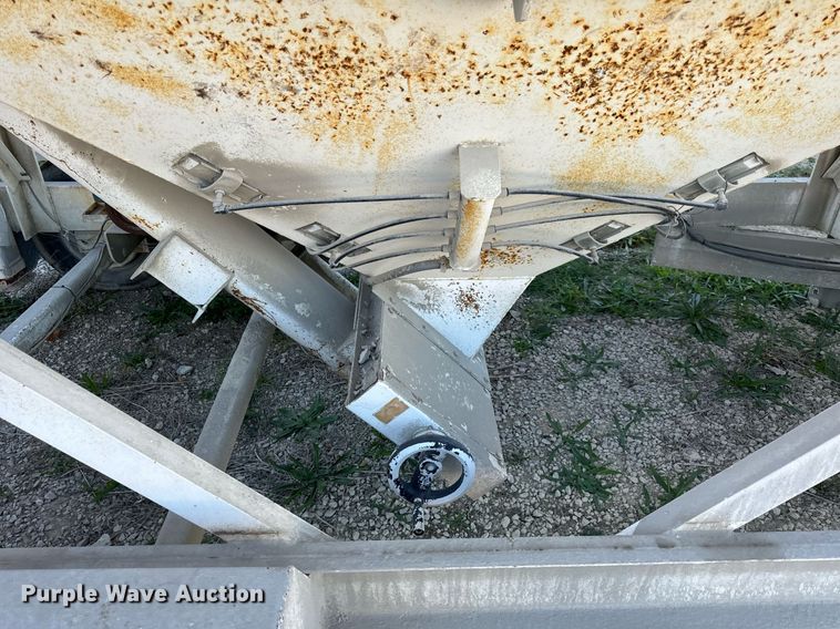 image for item DT2102 2008 Cementech  ST-TRLR concrete silo