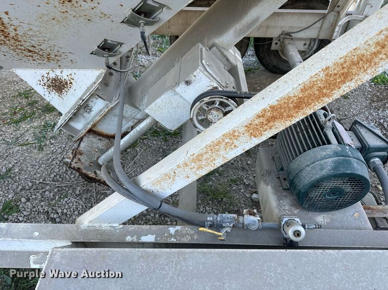 image for item DT2102 2008 Cementech  ST-TRLR concrete silo