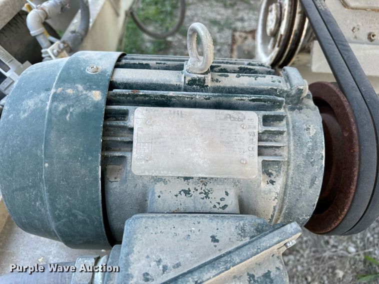 image for item DT2102 2008 Cementech  ST-TRLR concrete silo