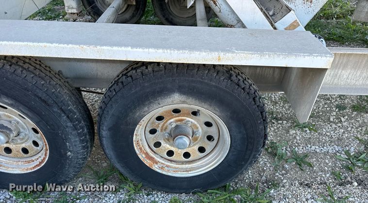 image for item DT2102 2008 Cementech  ST-TRLR concrete silo