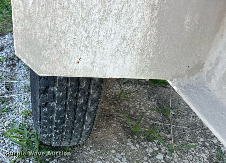 image for item DT2102 2008 Cementech  ST-TRLR concrete silo