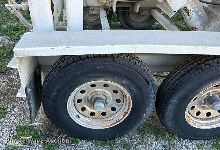 image for item DT2102 2008 Cementech  ST-TRLR concrete silo