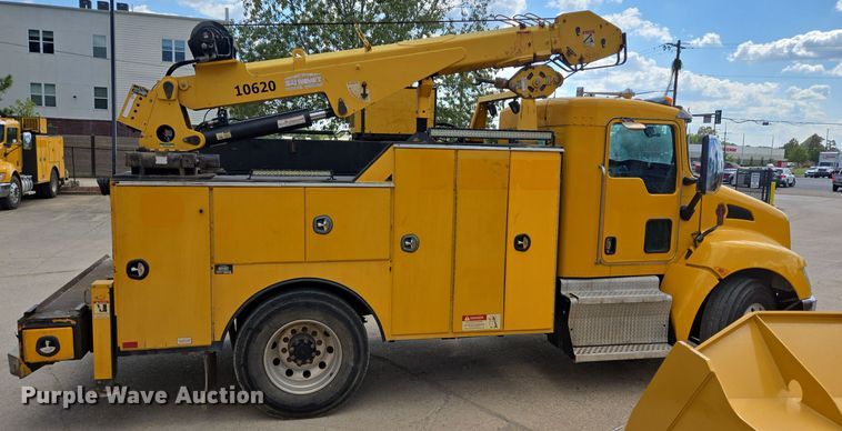 image for item DT5289 2013 Kenworth  T270 utility / service truck