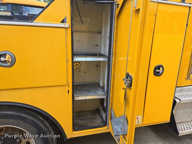 image for item DT5289 2013 Kenworth  T270 utility / service truck