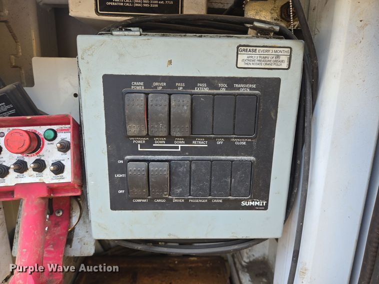 image for item DT5289 2013 Kenworth  T270 utility / service truck