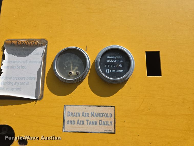 image for item DT5289 2013 Kenworth  T270 utility / service truck