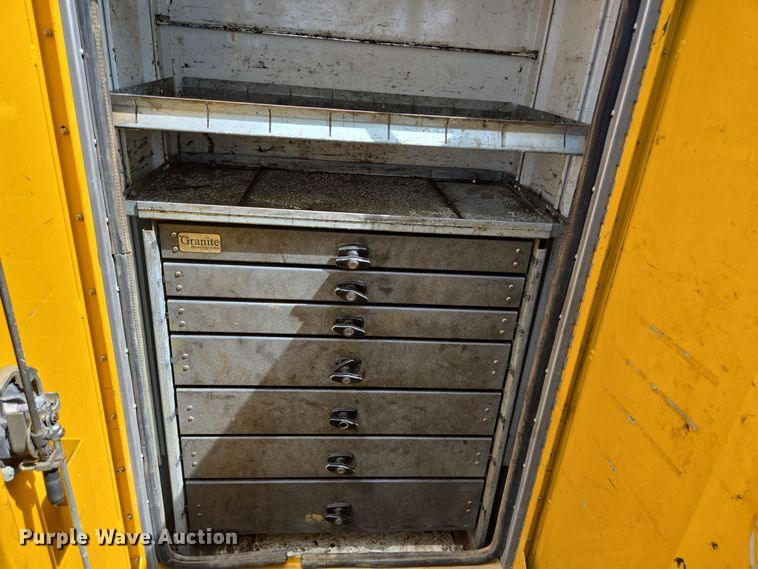 image for item DT5289 2013 Kenworth  T270 utility / service truck