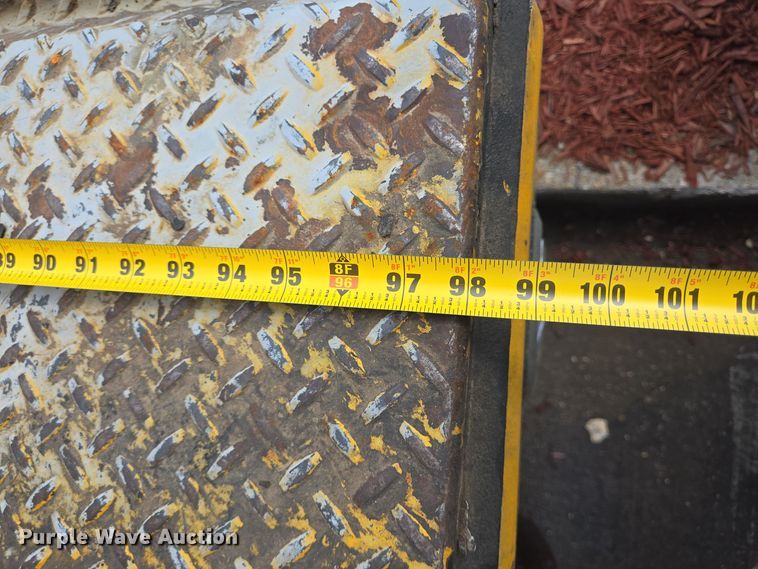 image for item DT5289 2013 Kenworth  T270 utility / service truck