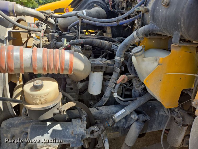 image for item DT5289 2013 Kenworth  T270 utility / service truck