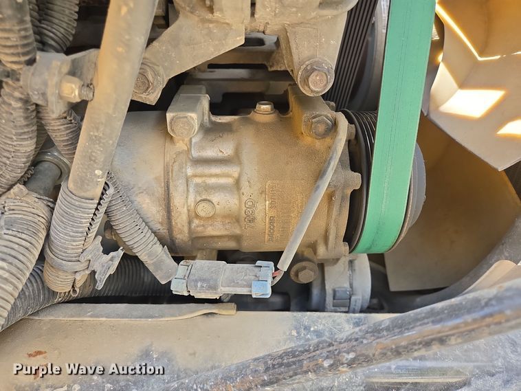 image for item DT5289 2013 Kenworth  T270 utility / service truck