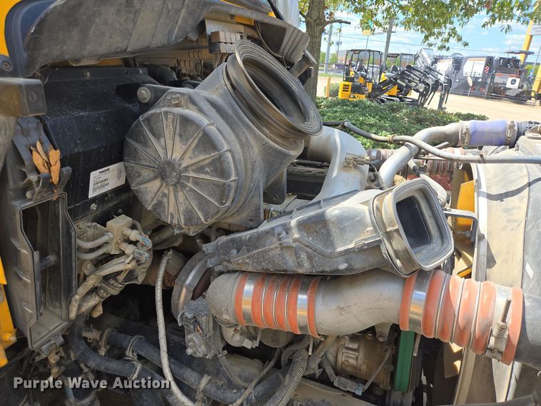 image for item DT5289 2013 Kenworth  T270 utility / service truck