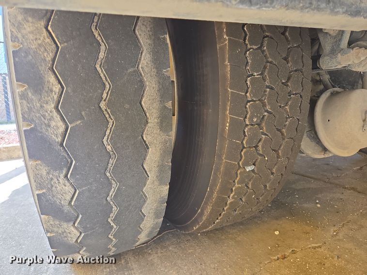 image for item DT5289 2013 Kenworth  T270 utility / service truck