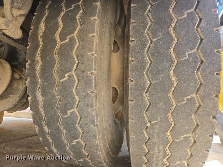 image for item DT5289 2013 Kenworth  T270 utility / service truck