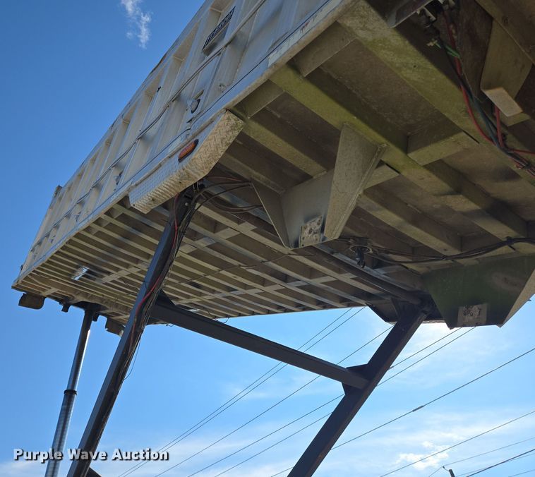 image for item DT5291 1995 Ti-Brook end dump trailer