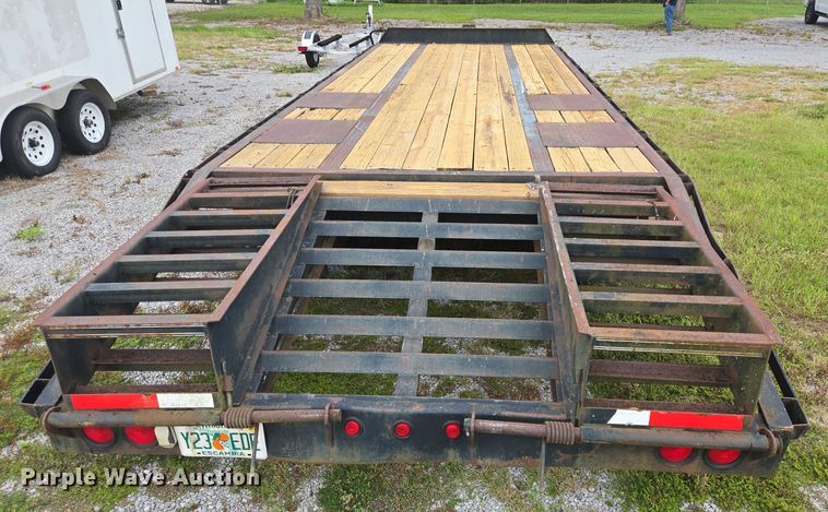 image for item DT5294 2007 Pro-Trak equipment trailer