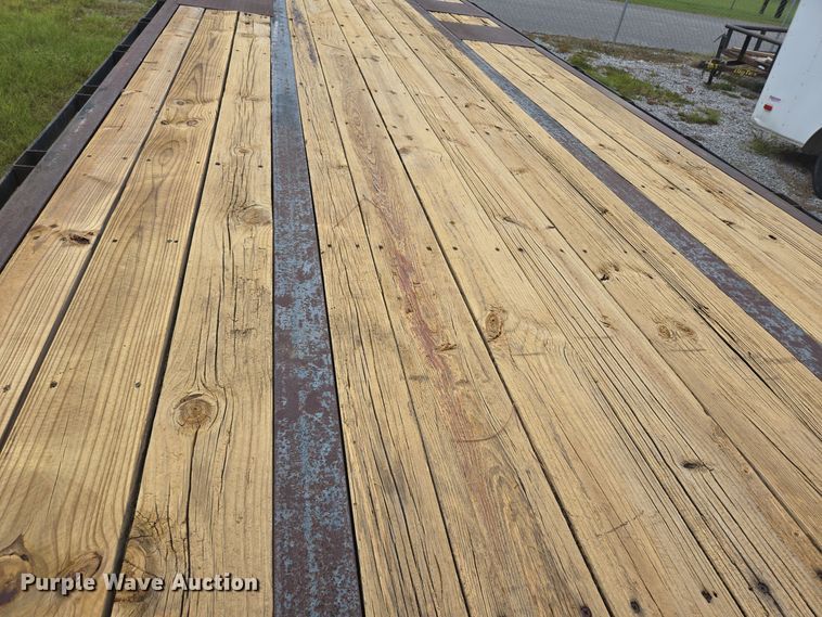 image for item DT5294 2007 Pro-Trak equipment trailer